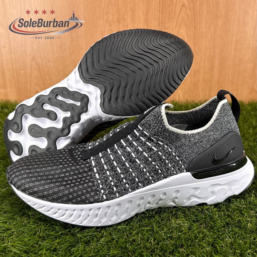 Nike React Phantom Run Flyknit 2 Oreo (Black White) CJ0280-002 Womens Sz 8